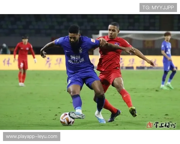 梅州客家1-5惨败降级！曲刚临危受命难救主，中超黑马为何陨落？